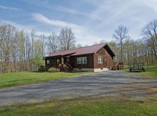 241 Roberts Mountain Rd, Renick, WV 24966