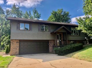 1906 Bailey Dr, Marshalltown, IA 50158