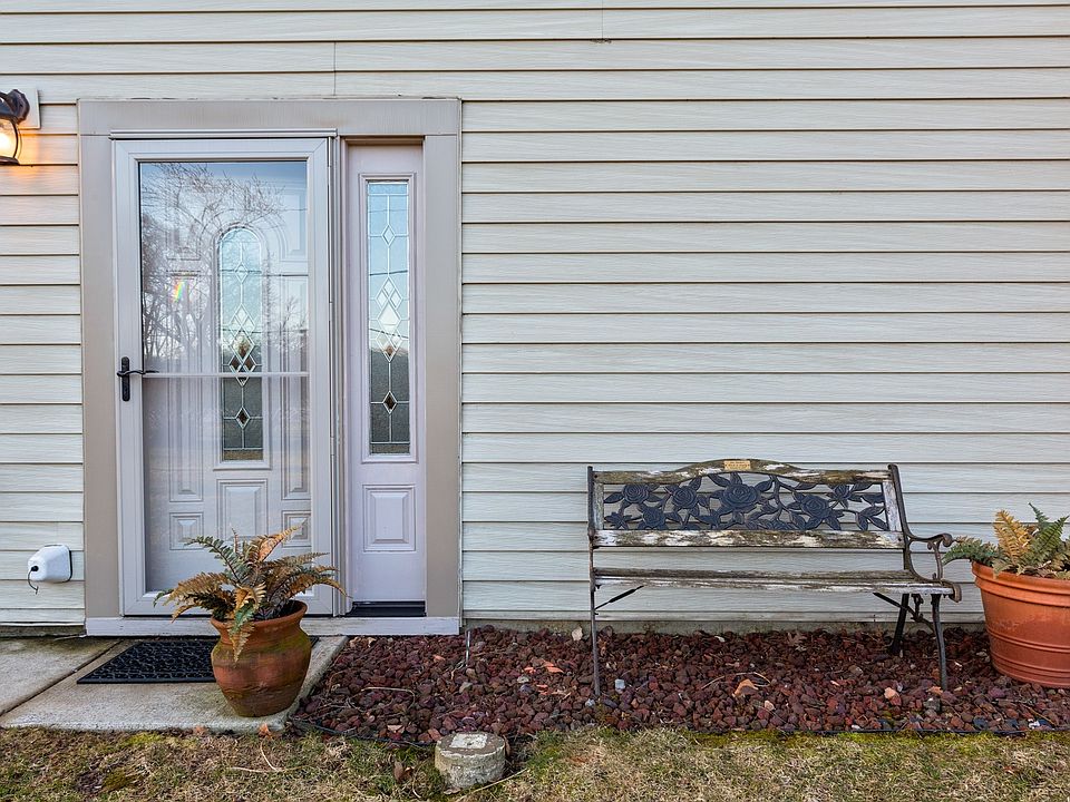 1st image of 6300 Prideham St