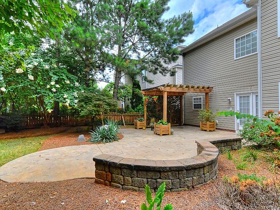 2nd image of 10203 Barrands Ln