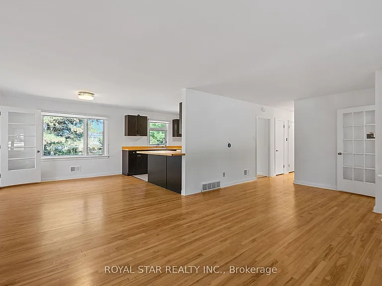 10 Delong Dr — Photo 10