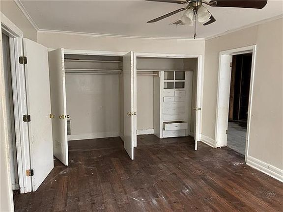 5th image of 1809 Legion St