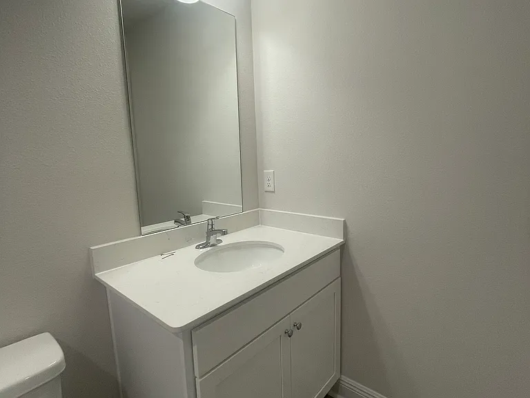 328 Callie Dr — Photo 11