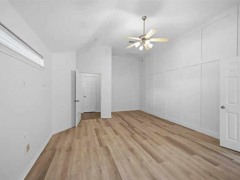 1511 Baldridge Ln — Photo 17