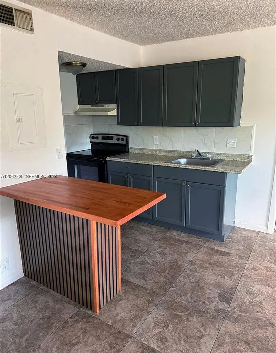 Hidden Forest Condo — Photo 2
