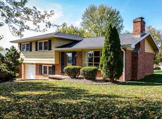 1027 Rockingham Dr, Harrisonburg, VA 22802