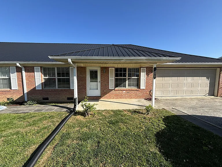 185 Millard Tilley Rd #B — Photo 1
