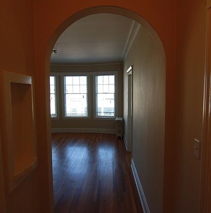 4th image of 2190 Beach St APT 302