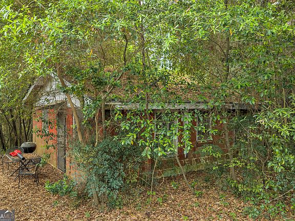 4th image of 728 Cork Ferry Rd