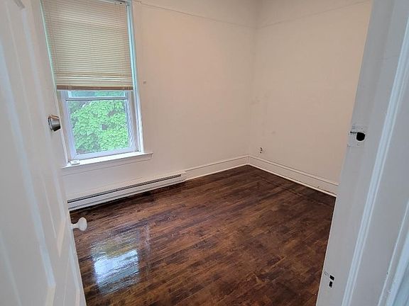 5th image of 11133 S Edbrooke Ave #2R