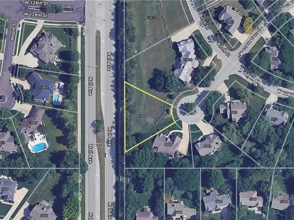 5448 W 128th Ter, Leawood, KS 66209