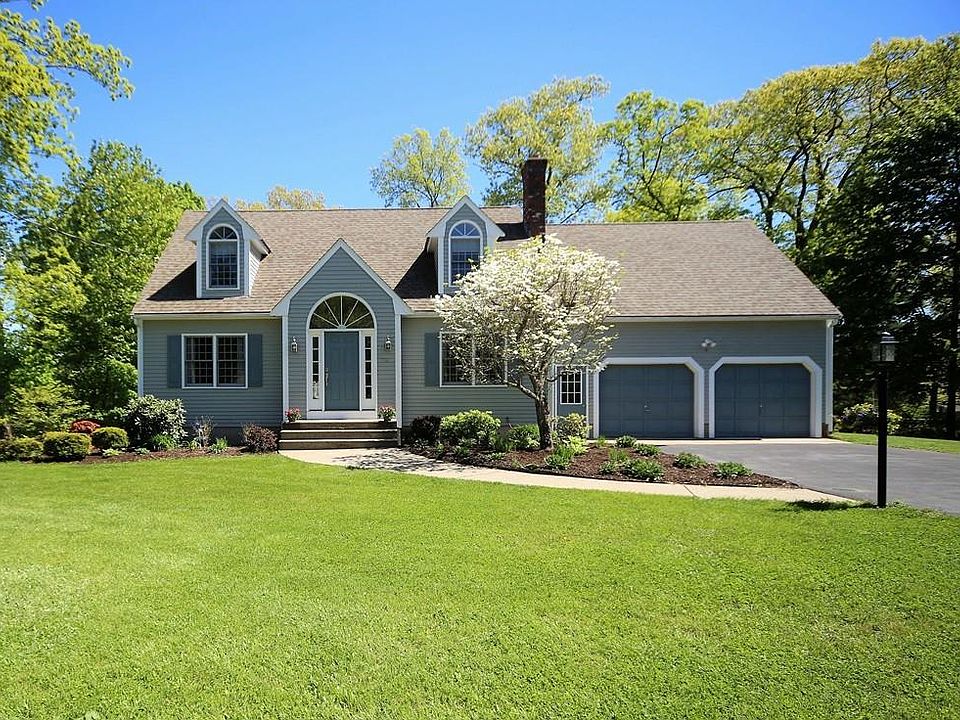 1st image of 22 Barberry Ln