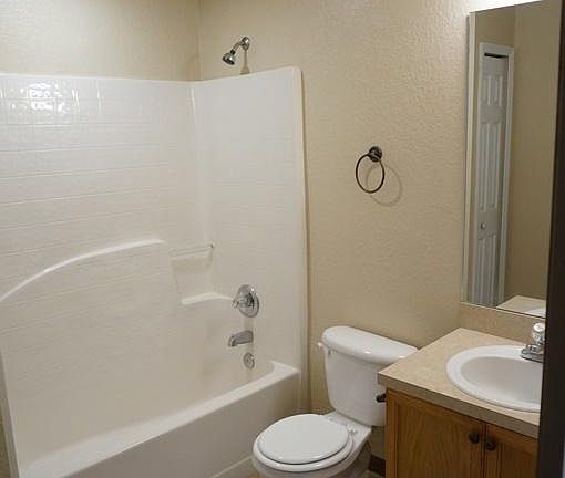 4th image of 534 Eagle Ct