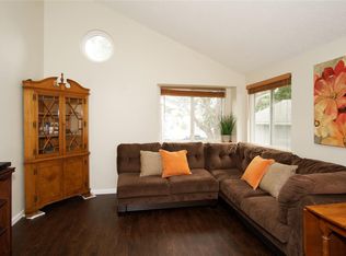 593 Longfellow Ln, Highlands Ranch, CO 80126