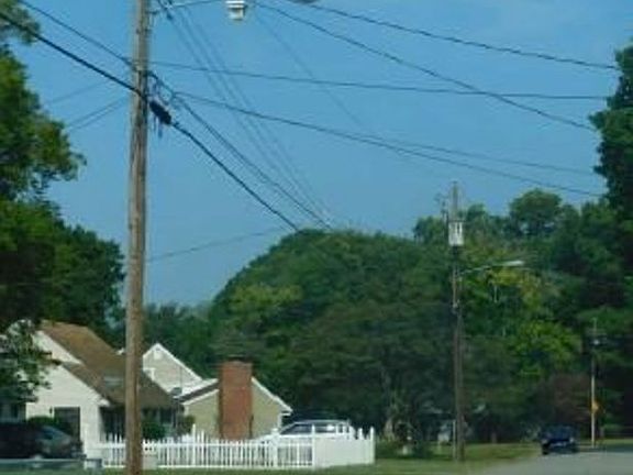 4th image of 6507 Clemson Ave