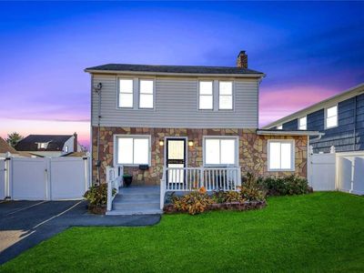 80 Bedford Avenue, Freeport, NY, 11520