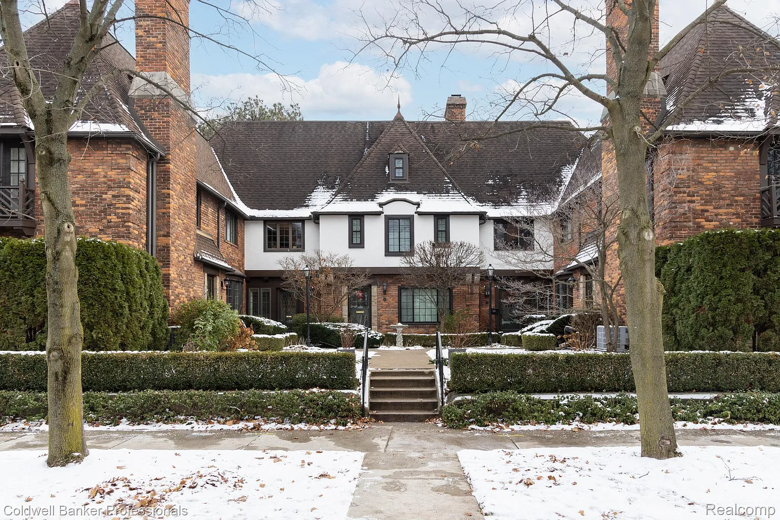42 Cranford Ln photo 1