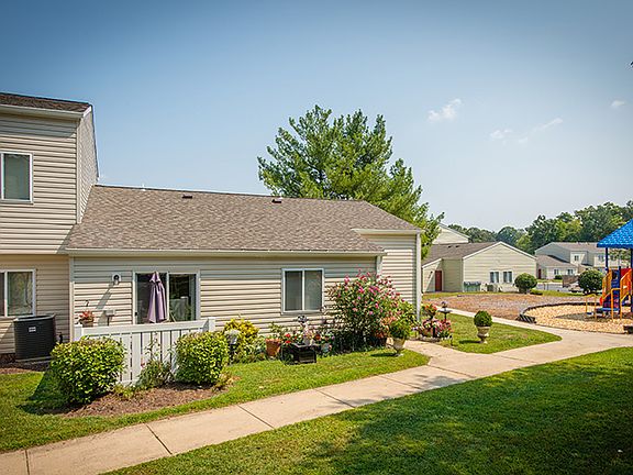 Palmer Apartments Tot Lot