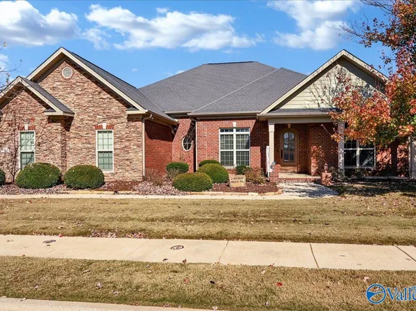 2 Youpon Dr, Huntsville, AL 35824