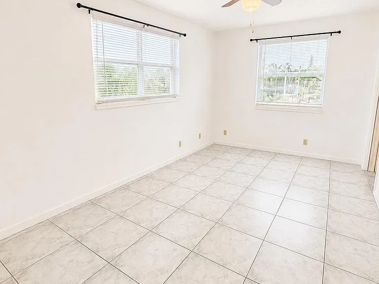 5951 NE 14th Ln #301N — Photo 5