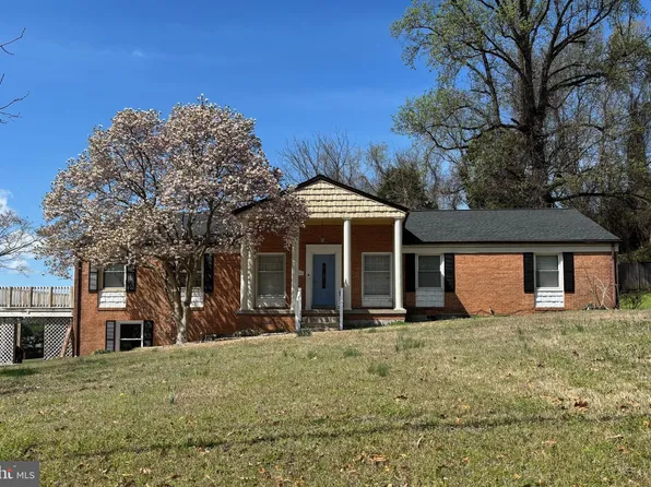 35690 Aviation Yacht Club Rd, Mechanicsville, MD 20659