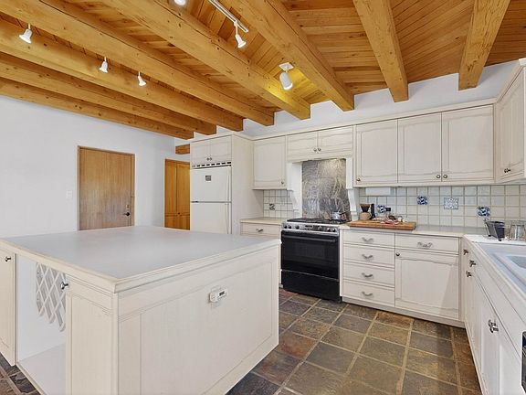 5th image of 4 Cerrado Loop