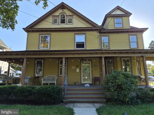 22 7th Ave, Haddon Heights, NJ 08035