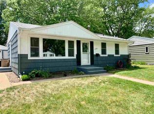 1321 Sunset Blvd, Minot, ND 58703