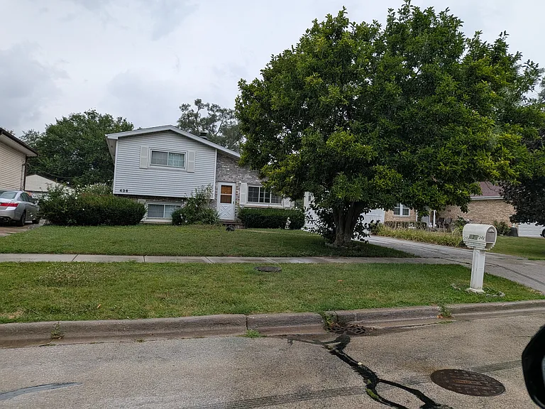 436 Pine Ave — Photo 1