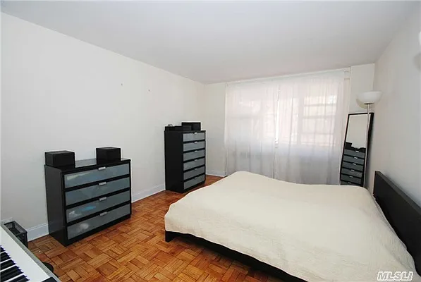 Sold by Laffey Real Estate | media 30