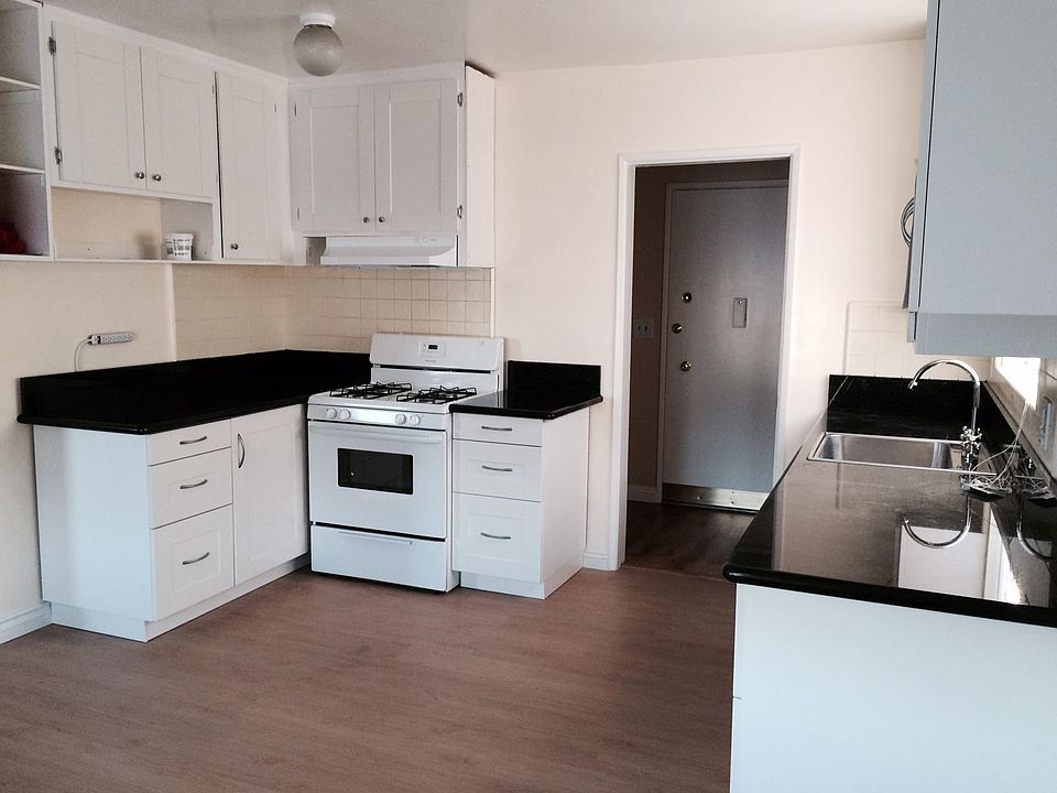 Open Kitchen with Granite