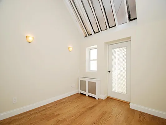 Rented by Buchbinder & Warren | media 20