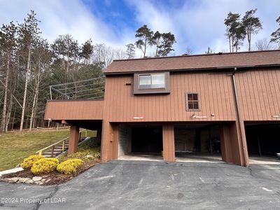 432 Orchard W, Dallas, PA, 18612