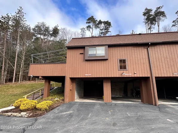 432 Orchard W, Dallas, PA 18612