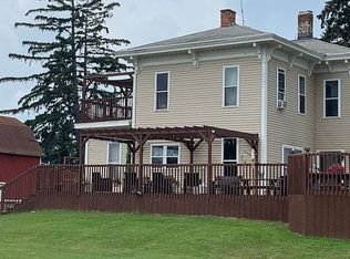 526 Tupper Lake St, Lake Odessa, MI 48849