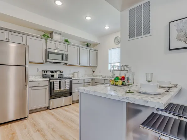 Ridgecrest Apartments