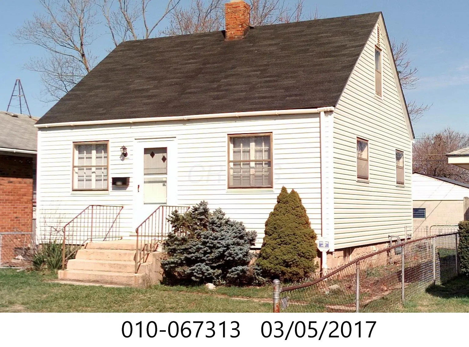 2670 Eakin Rd photo 1