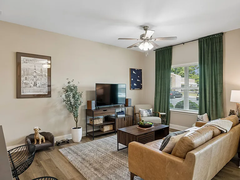 Serene - 2 Bed / 2 Bath - 950 Sq.Ft.