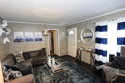 Living Room w/ NEW flooring