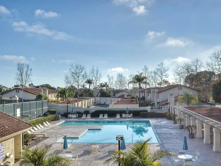 6805 Briarwood Dr — Photo 40
