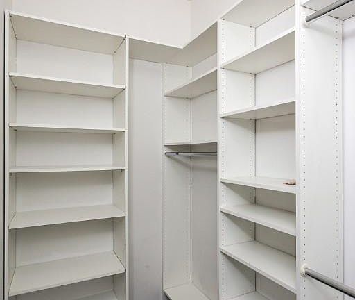 4th image of 600 S Dearborn St #622