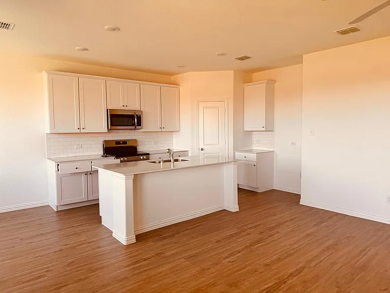 209 Ardsley Ln — Photo 11