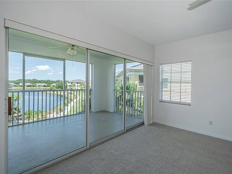 19355 Water Oak Dr #306 — Photo 2