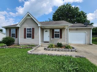 424 Pacific Ave, Oak Grove, KY 42262