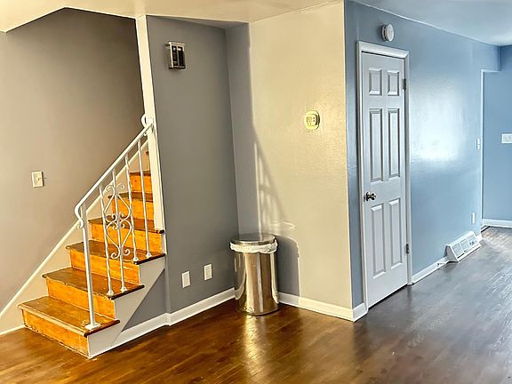 4th image of 630 Wrexham Ave