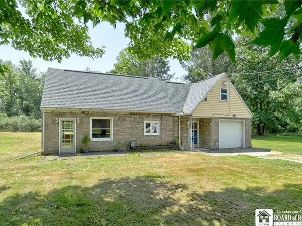 216 Shadyside Ave, Lakewood, NY 14750