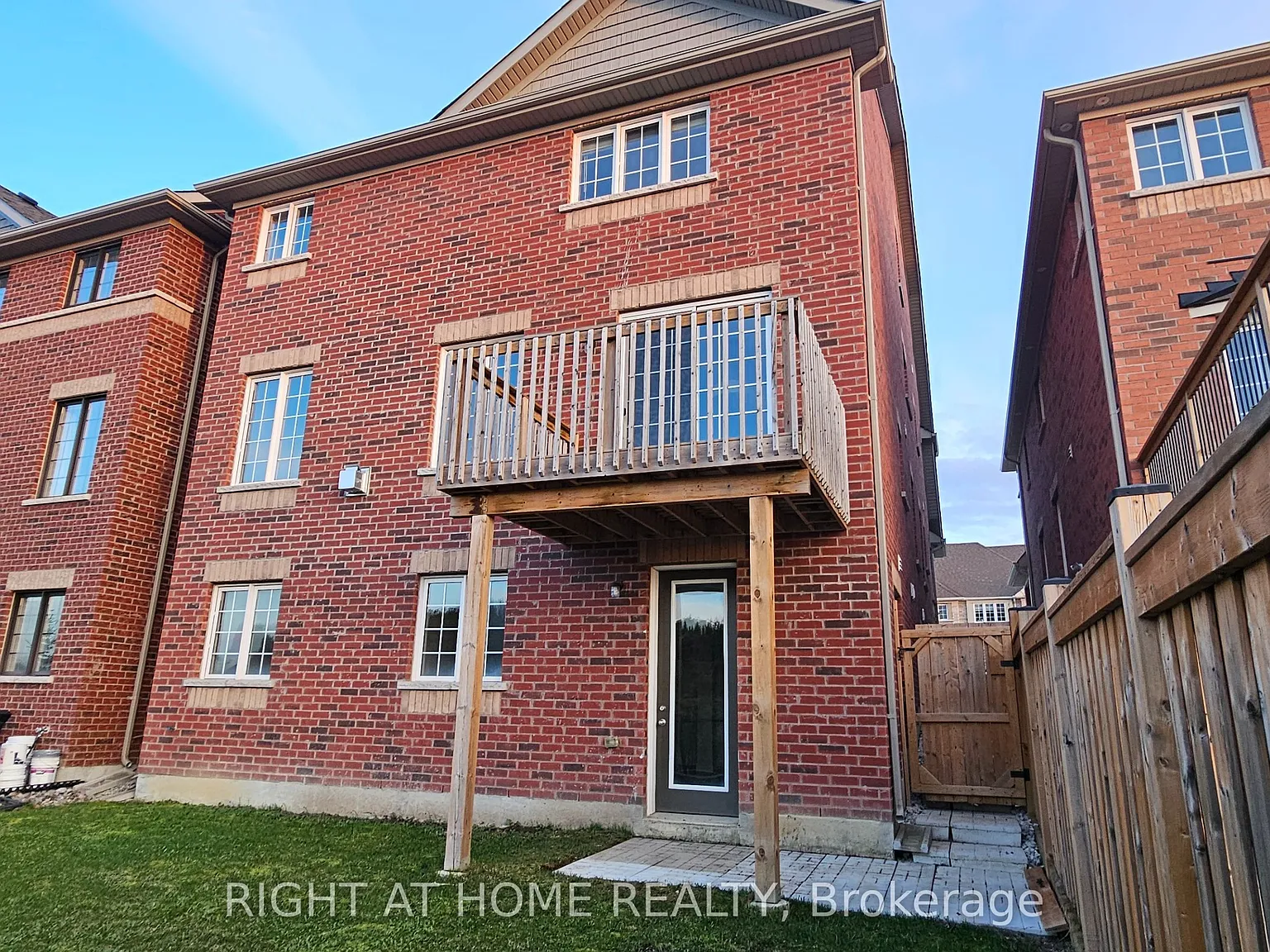 2 bed, $2,050 — Photo 2