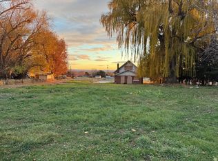 204 E Lomond View Dr, North Ogden, UT 84414