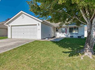 7823 Deschutes Dr, Pasco, WA