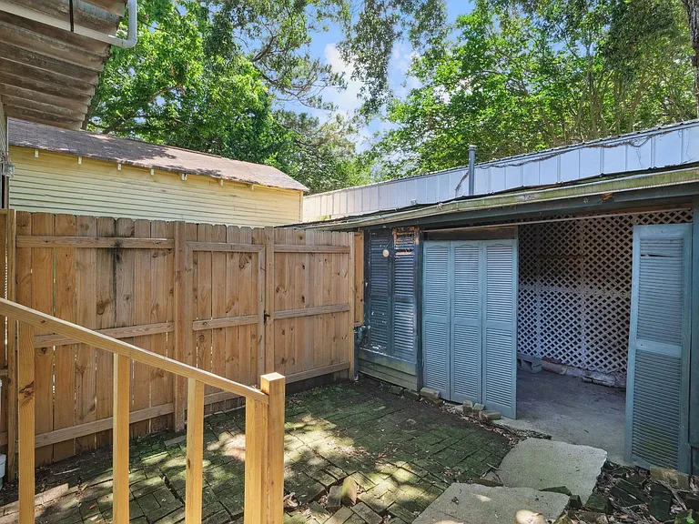 2119 Fern St — Photo 12